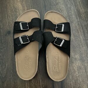 Sketchers Luxe Foam Sandals